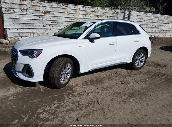 WA1EECF38R1037812 2024 AUDI Q3 White Przód lewy
