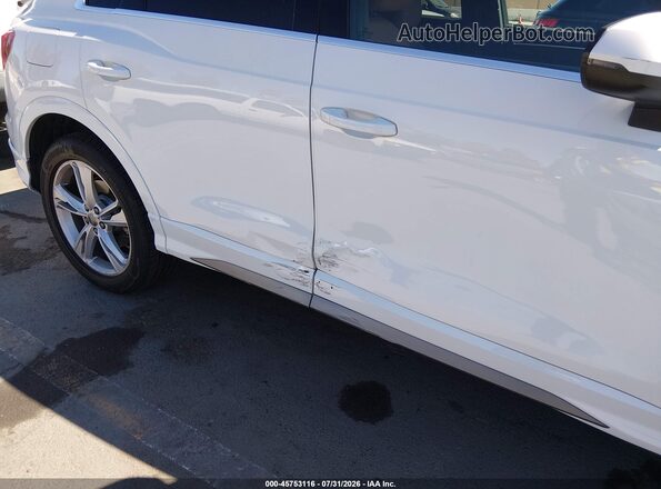 WA1EECF39L1119510 2020 AUDI Q3 White Դիմացի տեսք