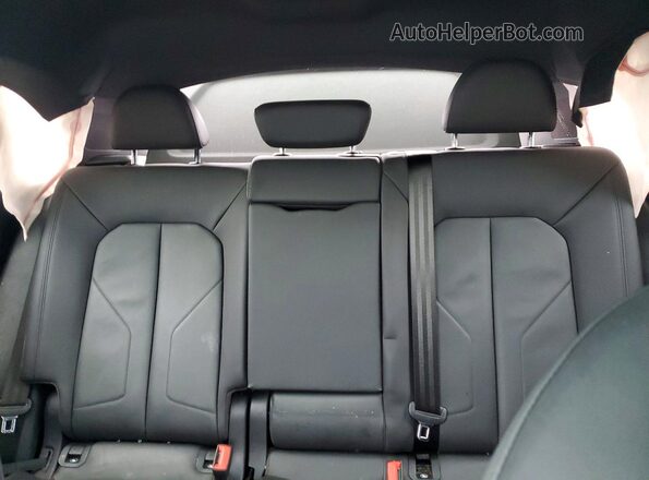 WA1EECF39M1022759 2021 AUDI Q3 Black Rear seats view