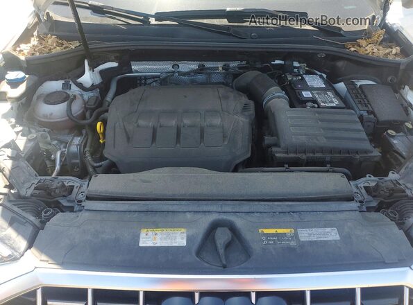 WA1EECF39M1148555 2021 AUDI Q3 White Vista del compartimento del motor