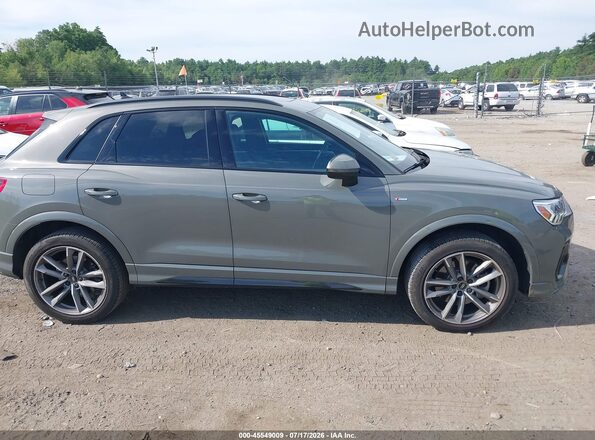 WA1EECF39N1052877 2022 AUDI Q3 Gray Rear interior view