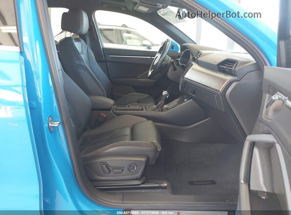 WA1EECF3XK1074642 2019 AUDI Q3 Blue Widok wnętrza z przodu