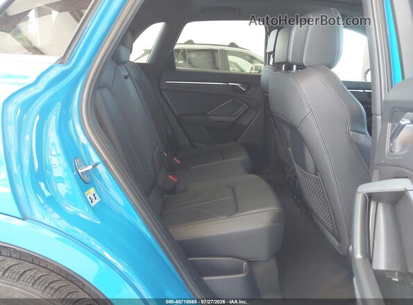 WA1EECF3XK1074642 2019 AUDI Q3 Blue Widok naklejki z numerem VIN