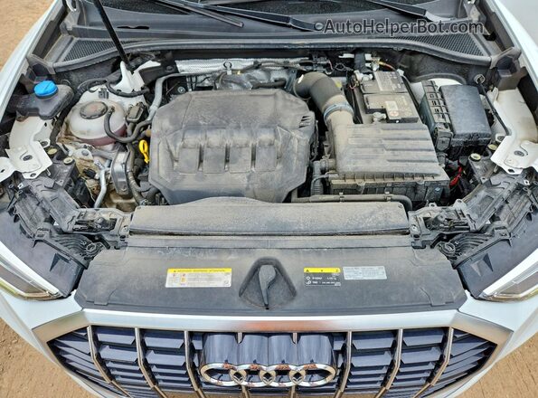 WA1EECF3XM1002519 2021 AUDI Q3 White Շարժիչի բաժամունքի տեսք