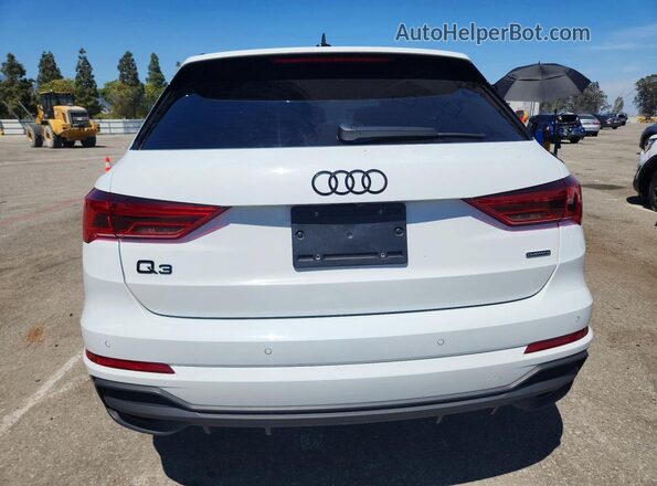 WA1EECF3XP1025609 2023 AUDI Q3 White Հետևի տեսք