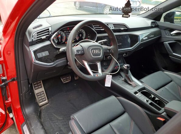 WA1EEDF36S1053826 2025 AUDI Q3 Red Widok deski rozdzielczej