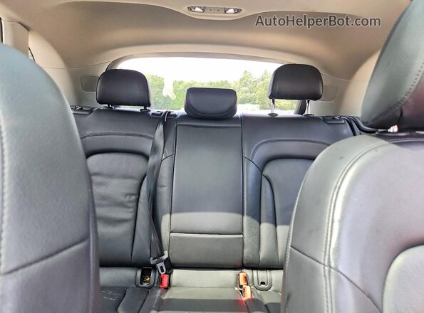 WA1EFCFS1GR009532 2016 AUDI Q3 Black Rear seats view
