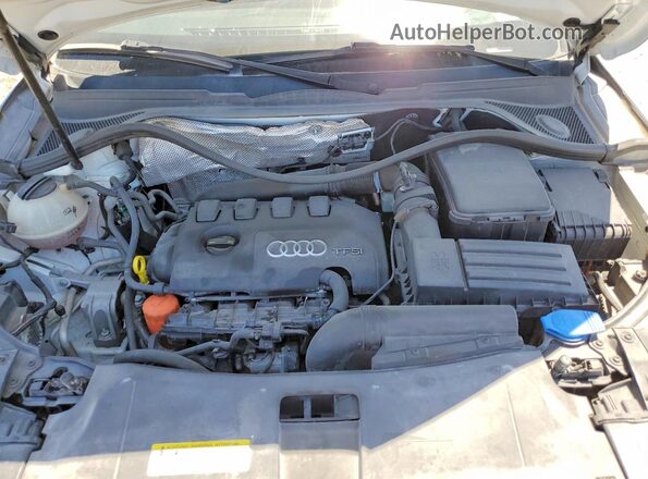 WA1EFCFS2GR014013 2016 AUDI Q3 White Շարժիչի բաժամունքի տեսք