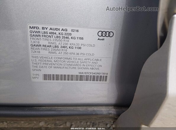 WA1EFCFS4GR017818 2016 AUDI Q3 Silver Vista del compartimento del motor
