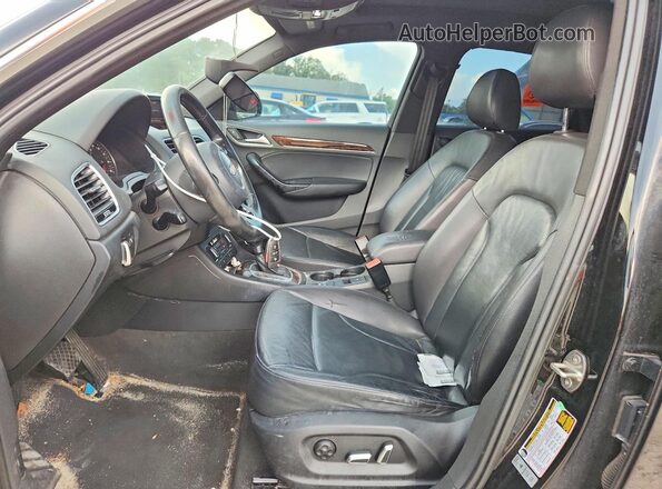 WA1EFCFS8GR017921 2016 AUDI Q3 Black Front interior view