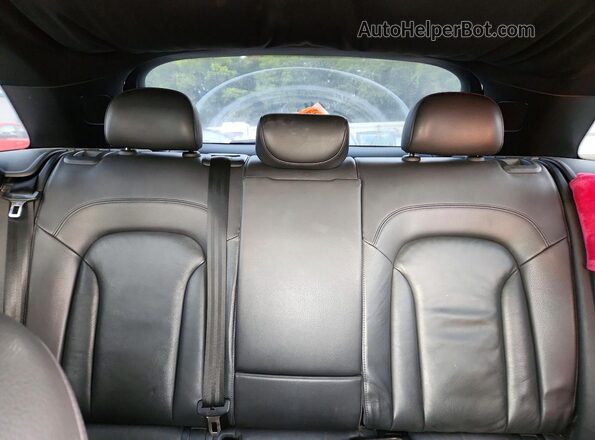 WA1EFCFS8GR017921 2016 AUDI Q3 Black Rear seats view