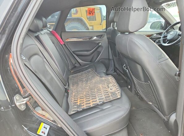 WA1EFCFS8GR017921 2016 AUDI Q3 Black Rear interior view