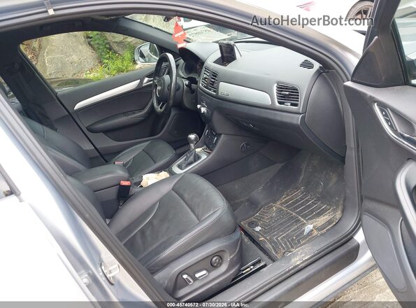WA1EFCFSXGR013000 2016 AUDI Q3 Silver Widok wnętrza z przodu