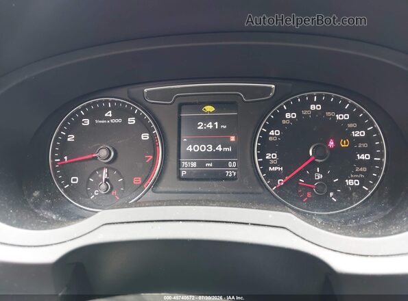 WA1EFCFSXGR013000 2016 AUDI Q3 Silver Widok tylnych siedzeń
