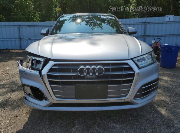 WA1ENAFY7J2240639 2018 AUDI Q5 Silver Вид спереду