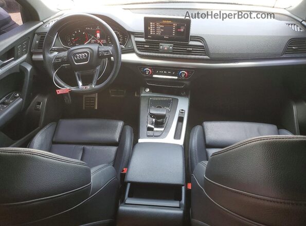 WA1ENAFY7J2240639 2018 AUDI Q5 Silver Вид панелі приладів