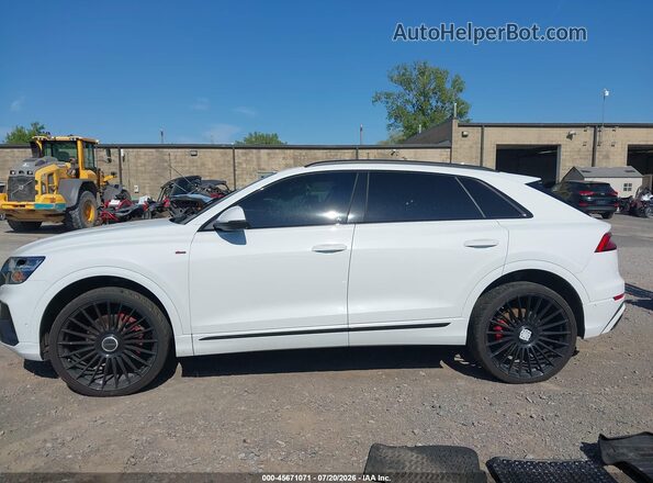 WA1EVAF13KD031276 2019 AUDI Q8 White 