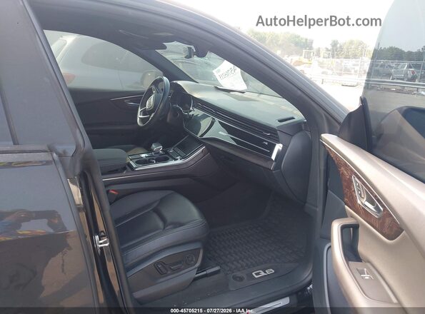 WA1EVAF13MD013797 2021 AUDI Q8 Black Вид салону спереду