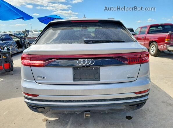 WA1EVAF16LD018622 2020 AUDI Q8 Серебряный Вид сзади