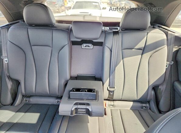 WA1EVAF16LD018622 2020 AUDI Q8 Серебряный Вид задних сидений
