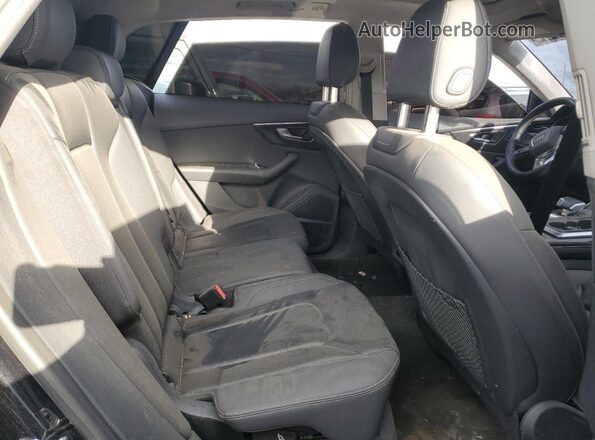 WA1EVAF16LD024128 2020 AUDI Q8 Black Widok wnętrza z tyłu