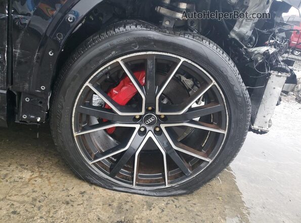 WA1EVAF16LD024128 2020 AUDI Q8 Black 