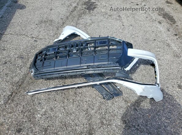 WA1EVBF15PD013326 2023 AUDI Q8 White Widok naklejki z numerem VIN