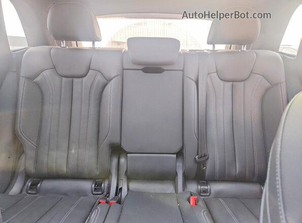 WA1FAAFY1M2063963 2021 AUDI Q5 Синий Вид задних сидений