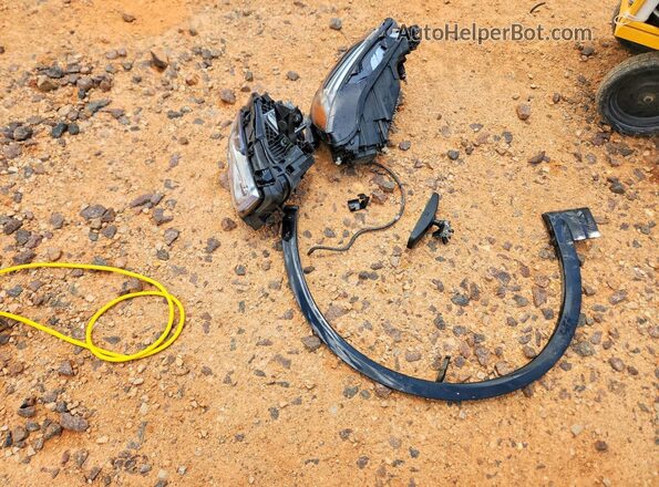 WA1FAAFY1R2052131 2024 AUDI Q5 Black Vista de la etiqueta del VIN