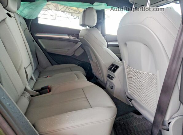 WA1FAAFY7R2011096 2024 AUDI Q5 Green Вид задніх сидінь