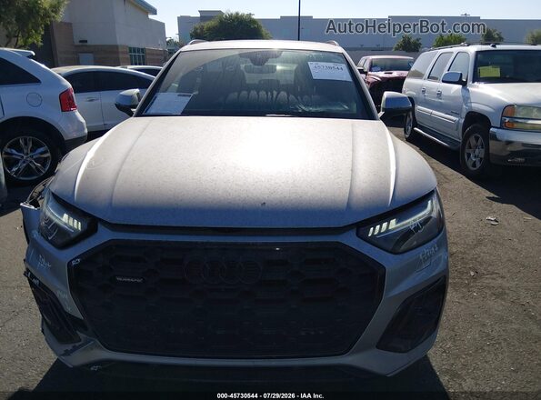 WA1FAAFYXR2091512 2024 AUDI Q5 Silver ხელსაწყოთა პანელის ხედი
