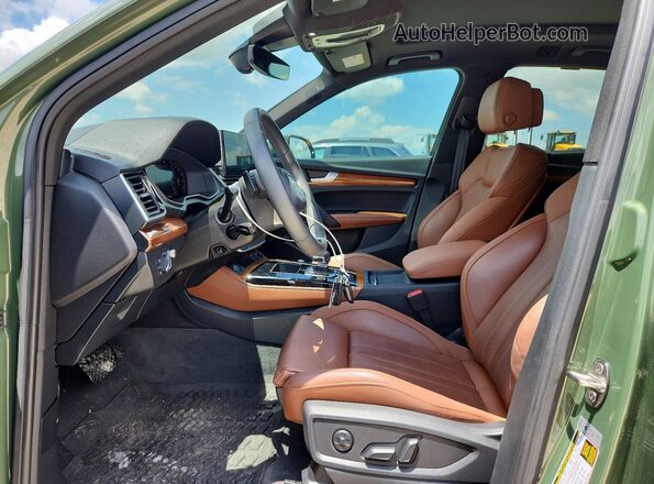 WA1FABFY0P2182193 2023 AUDI Q5 Зеленый Вид салона спереди