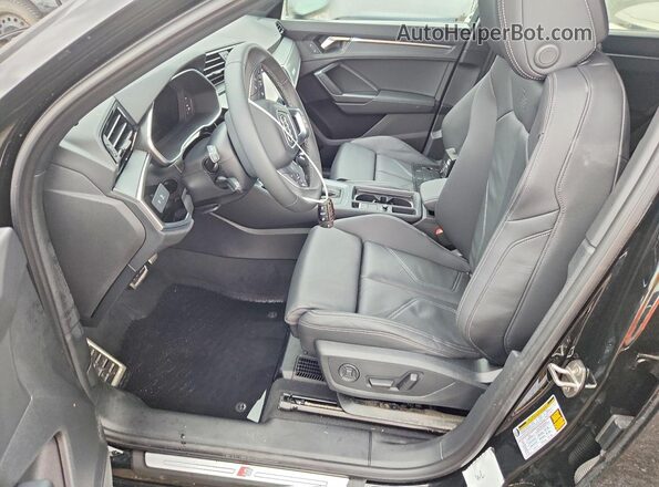 WA1FECF31S1048922 2025 AUDI Q3 Black Սալոնի դիմացի տեսք