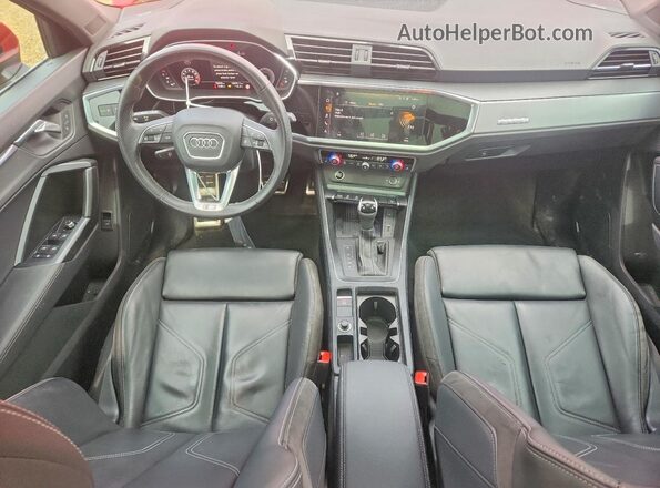 WA1FECF35M1081781 2021 AUDI Q3 Red Вид панелі приладів