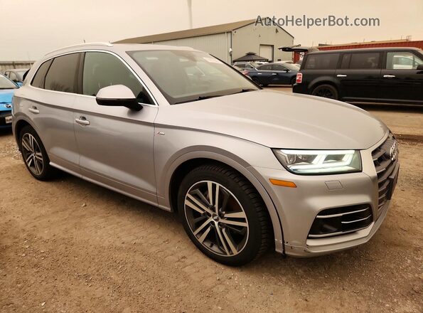 WA1FNAFY2J2118128 2018 AUDI Q5 Серебряный Передняя правая четверть