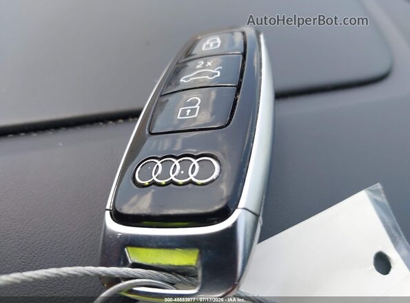 WA1FVAF10MD035759 2021 AUDI Q8 White Dashboard view