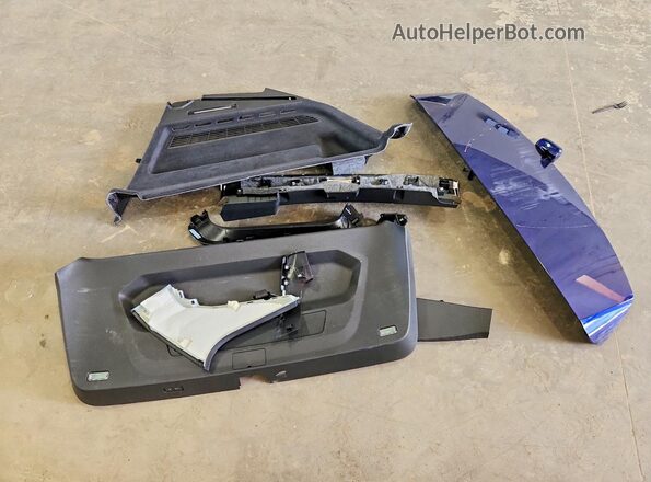WA1FVAF13MD012167 2021 AUDI Q8 Blue VIN կոդի պիտակի տեսք