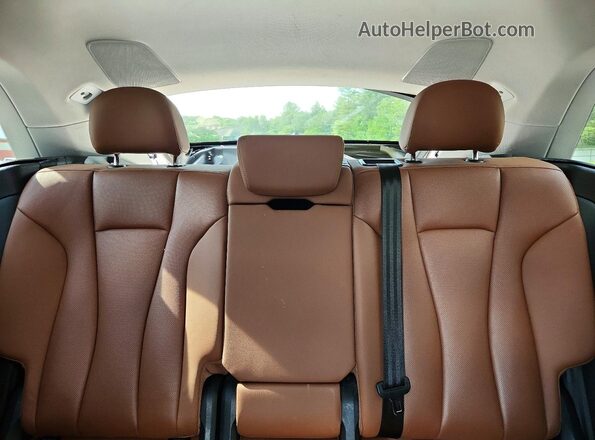 WA1FVAF15KD036712 2019 AUDI Q8 Gray Rear seats view