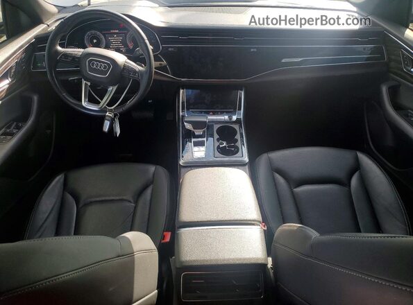 WA1FVAF19KD036051 2019 AUDI Q8 White Вид панелі приладів