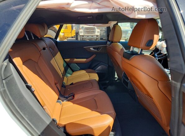 WA1FVBF14SD021592 2025 AUDI Q8 White Вид задньої частини салону