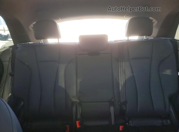 WA1FVBF19MD021963 2021 AUDI Q8 Серый Вид задних сидений