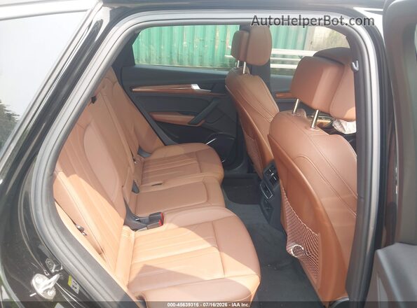 WA1G2AFY6R2079469 2024 AUDI Q5 Gray VIN sticker view