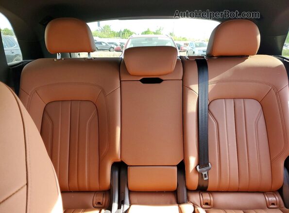 WA1GAAFY1N2068912 2022 AUDI Q5 Charcoal Rear seats view
