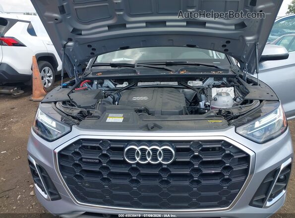 WA1GAAFY1P2072932 2023 AUDI Q5 Silver Вид ззаду