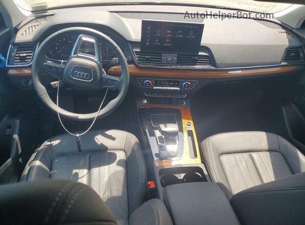 WA1GAAFY4P2073945 2023 AUDI Q5 Gray Առջևի վահանակի տեսք