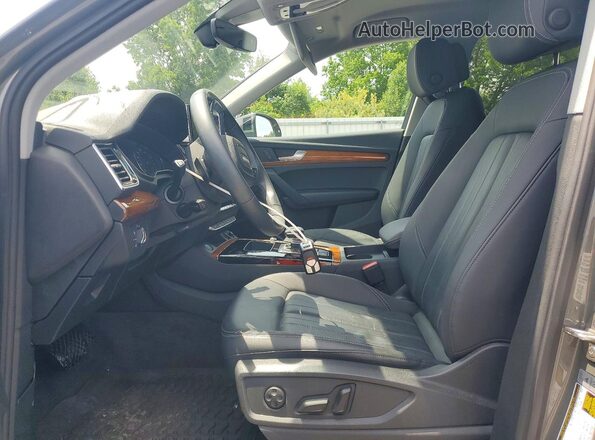 WA1GAAFY4P2073945 2023 AUDI Q5 Gray Սալոնի դիմացի տեսք