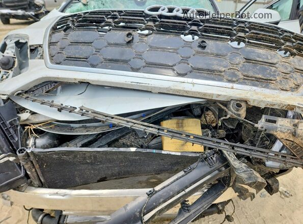 WA1GAAFY4P2167937 2023 AUDI Q5 White Вид підкапотного простору