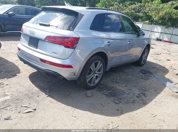 WA1GAAFY5S2024200 2025 AUDI Q5 Silver Rear right