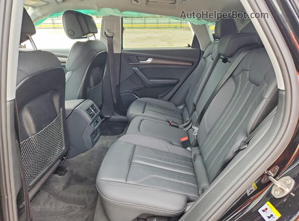 WA1GAAFY8R2005845 2024 AUDI Q5 Black Rear interior view