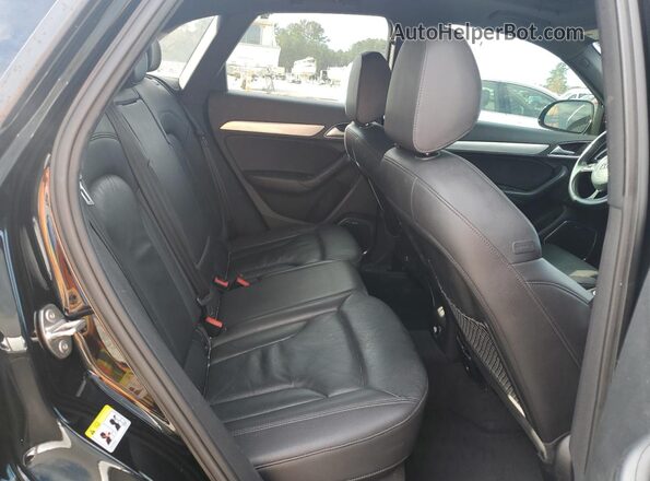 WA1GCCFS2HR014161 2017 AUDI Q3 Black Vista interior trasera